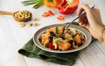 Ricette thailandesi: pollo saltato in padella con anacardi